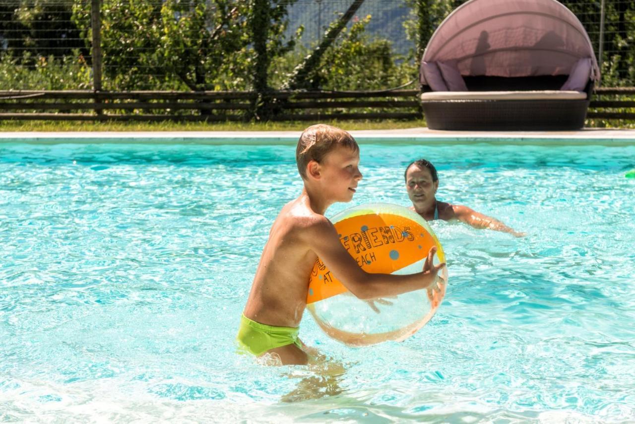Hotel Garni Gruener Baum Laives Eksteriør bilde