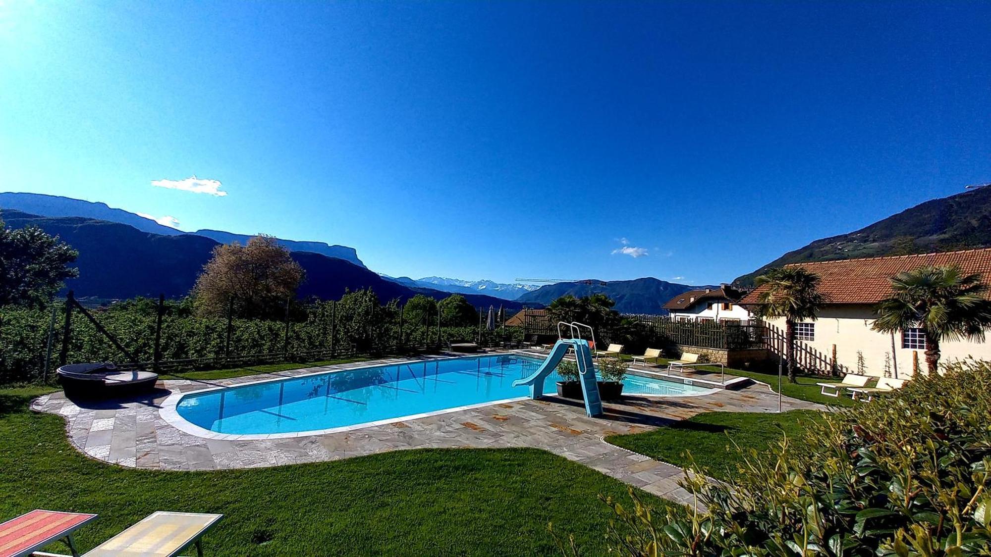 Hotel Garni Gruener Baum Laives Rom bilde