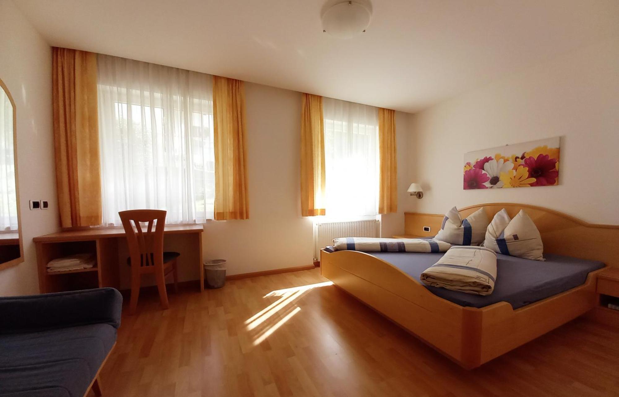Hotel Garni Gruener Baum Laives Eksteriør bilde