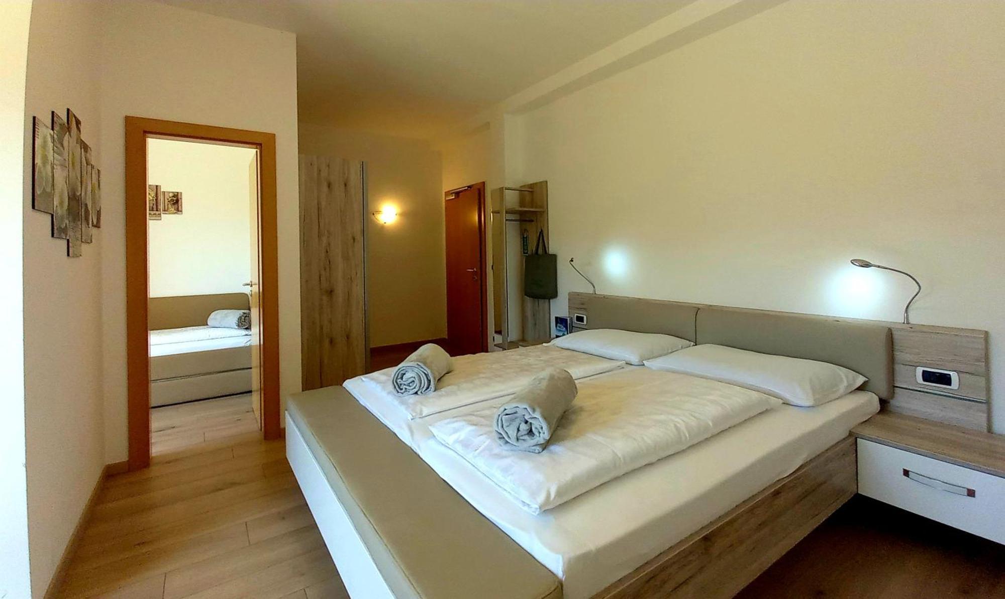 Hotel Garni Gruener Baum Laives Eksteriør bilde